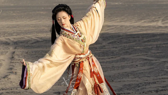 Tips on wearing Hanfu for different occasions