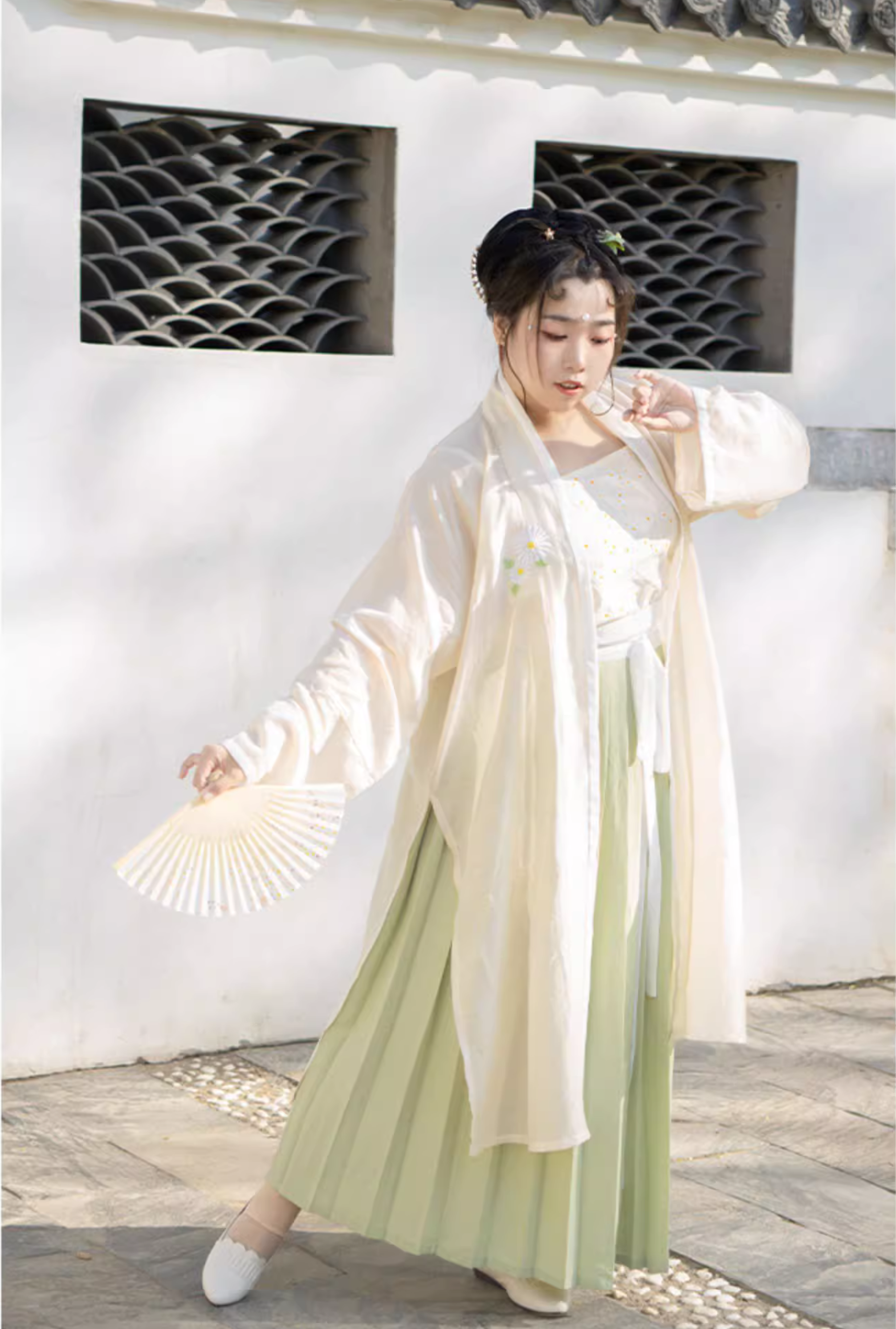 Xiao Chuju 小雏菊 Модернизированный комплект «Маленькие ромашки» «Династия Сун», хлопок большого размера Beizi Baidiequn Ruqun