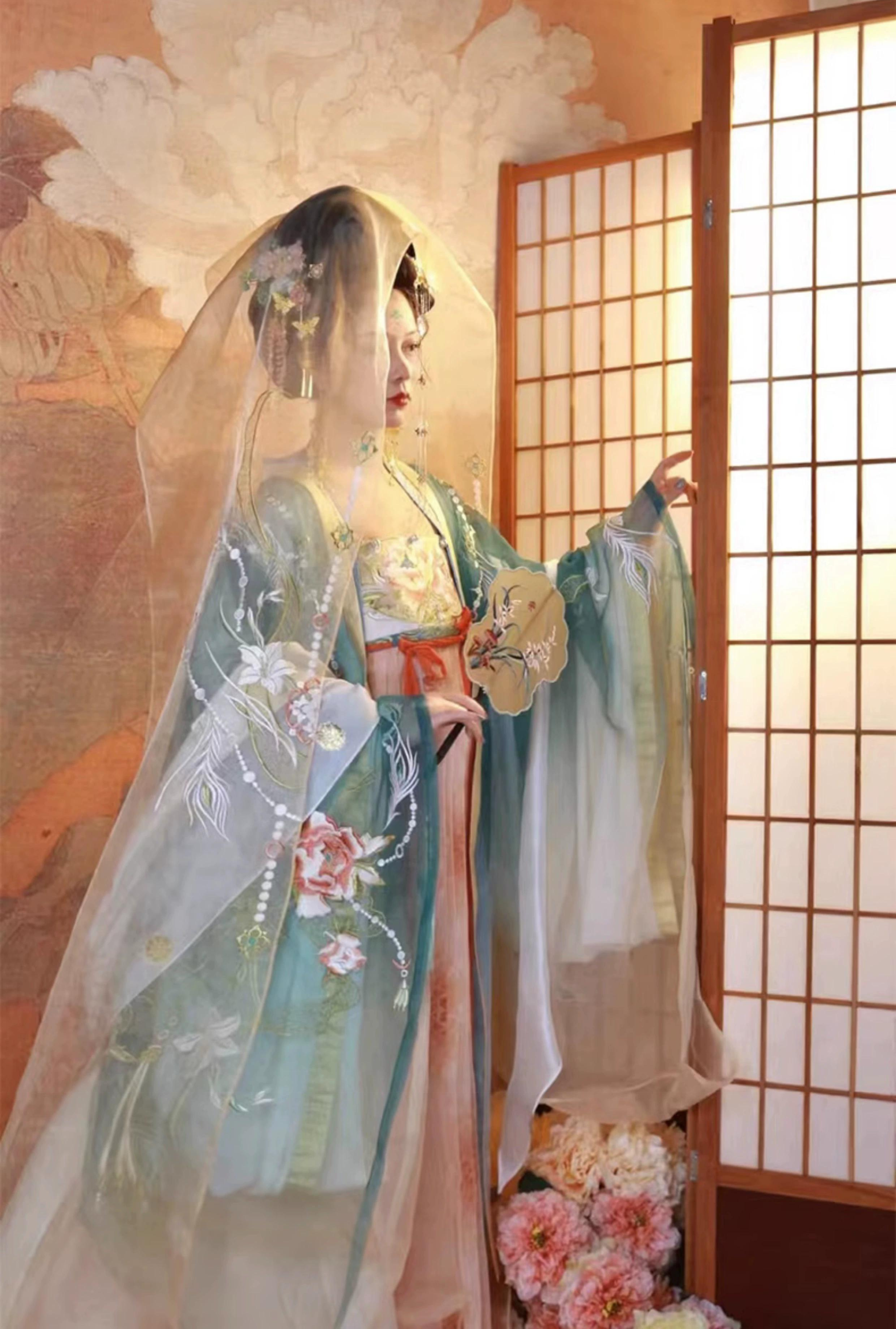 Yun Meng 云梦 Модернизированный набор Cloudy Dreams Lotus Fairy Heziqun династии Тан