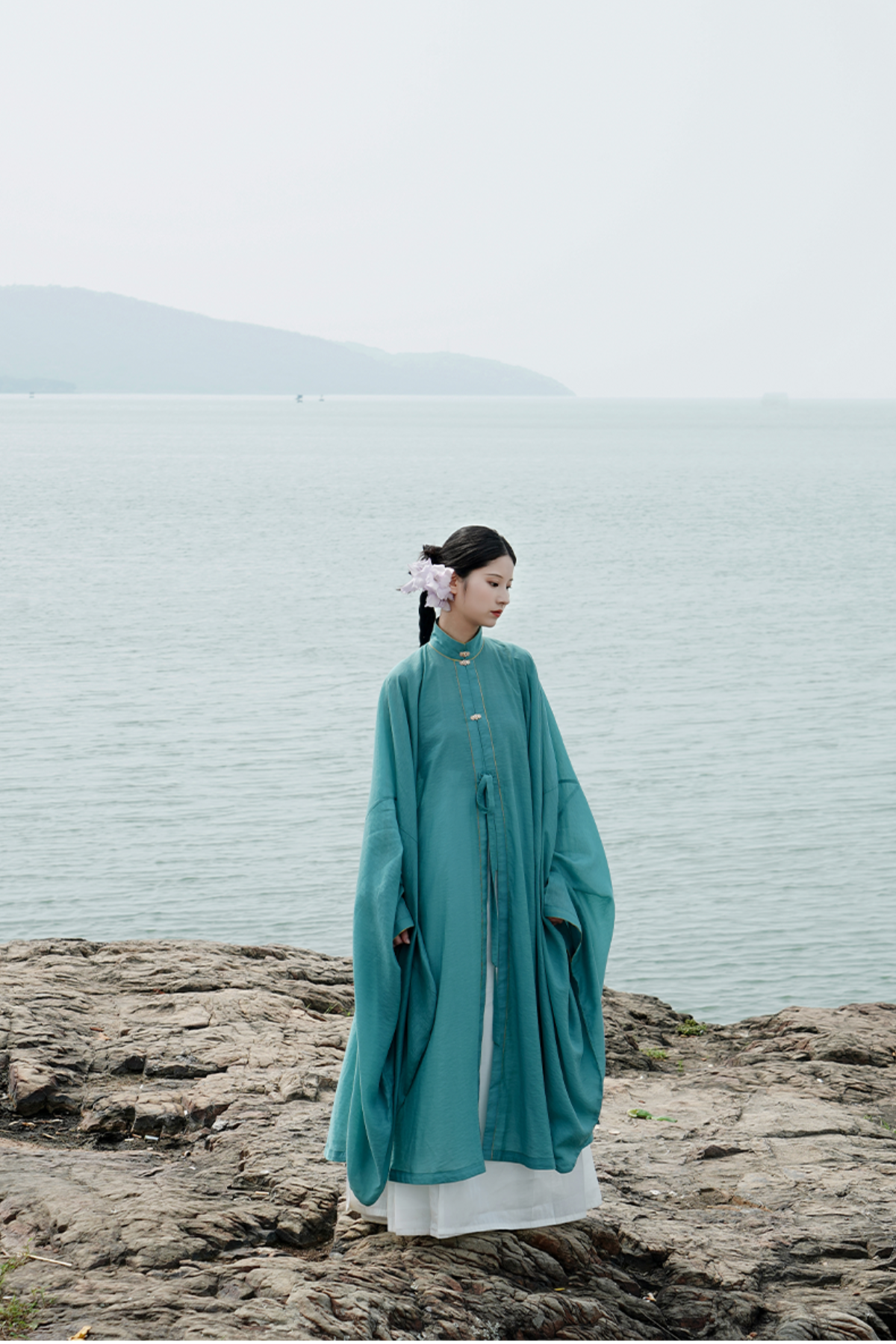 Tian Shui 天水 Sky Water Late Ming Duijin Changshan Parallel Panel Shirt