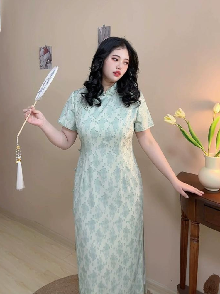 Zhi Lian 之恋 Летнее романтическое Ципао больших размеров с цветочным принтом и короткими рукавами