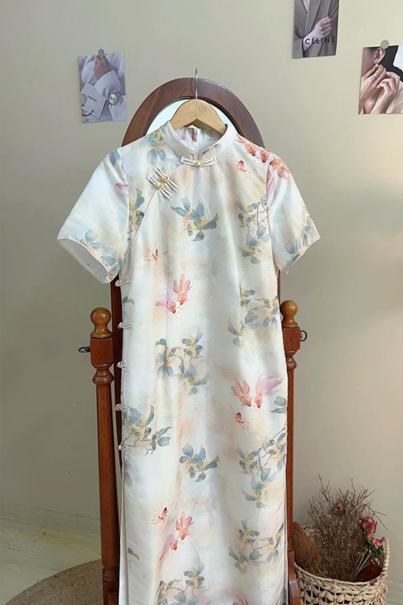 Hong Jinli 红锦鲤 Red Koi Vintage Inspired Plus Size Short Sleeve Qipao