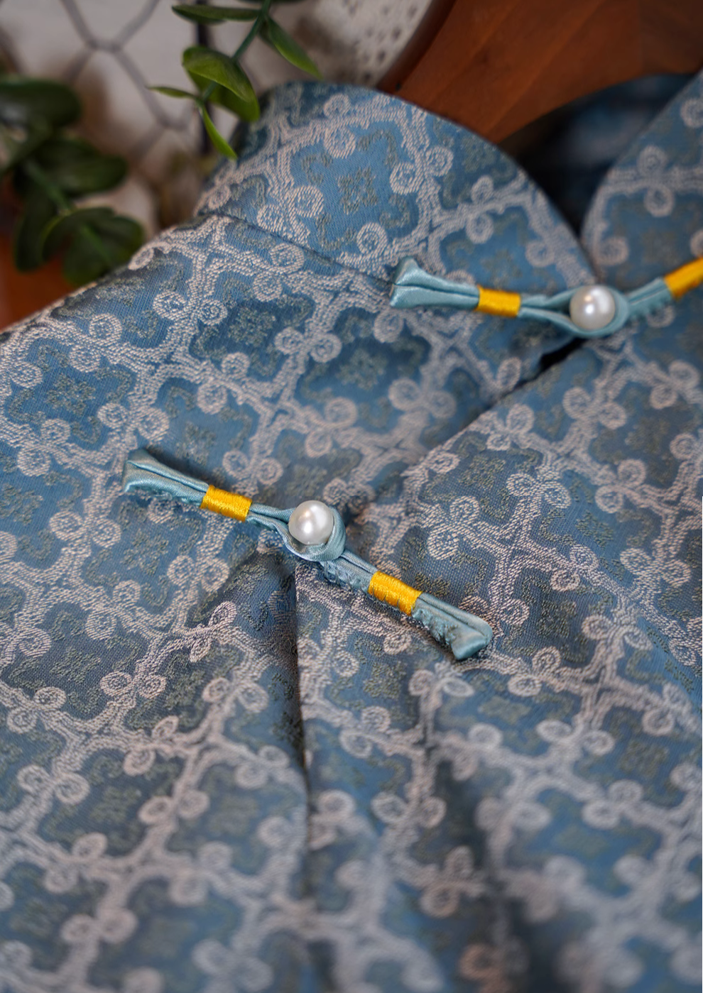 Гао Гуй 高贵 Атласная парча в стиле 1930-х годов Ципао