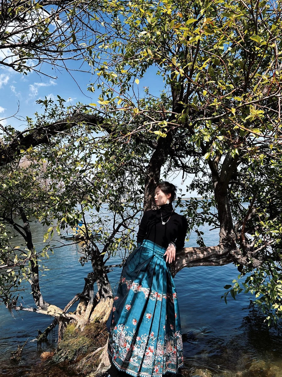 Bi'an Hua 彼岸花 Spider Lily Ming Dynastie Mamian Jupe