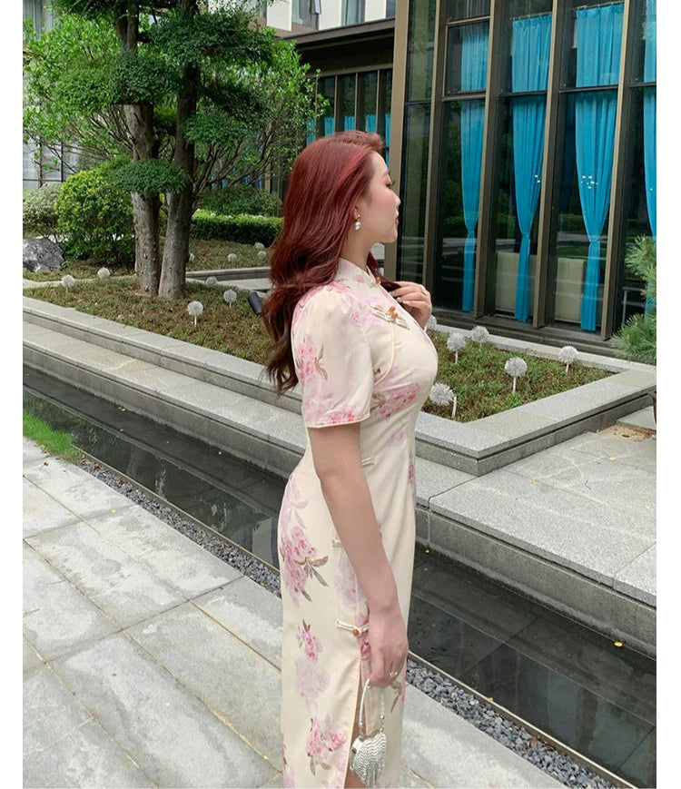 Xiari Meigui 夏日玫瑰 Rosy Summer Plus Size Modernized Classic Floral Print Qipao
