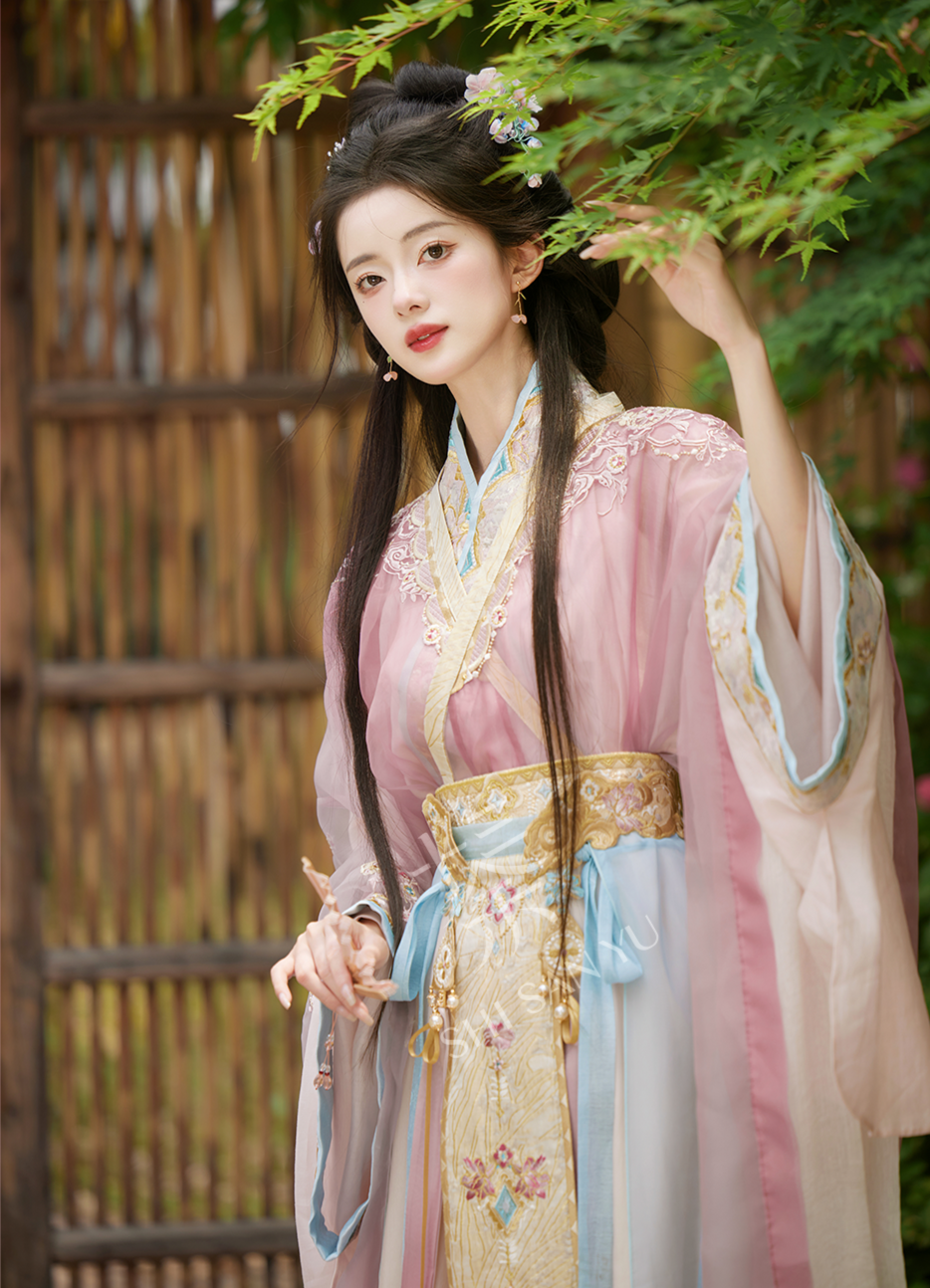 Cherry Blossom Grove 樱花林 Модернизированный комплект Ruqun династии Цзинь Zaju с ласточкиным хвостом