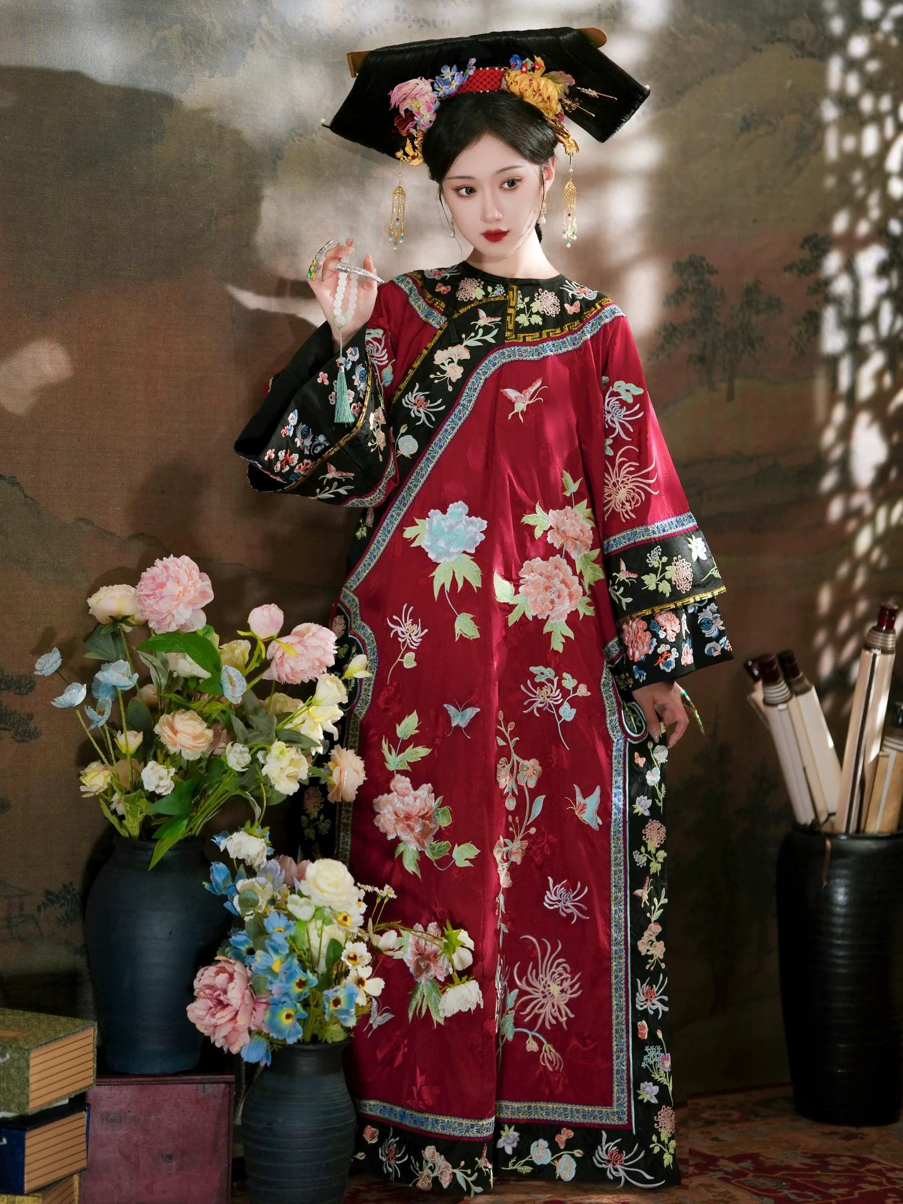 Ruyi 如意 Qing Dynasty Embroidered Changyi Dress