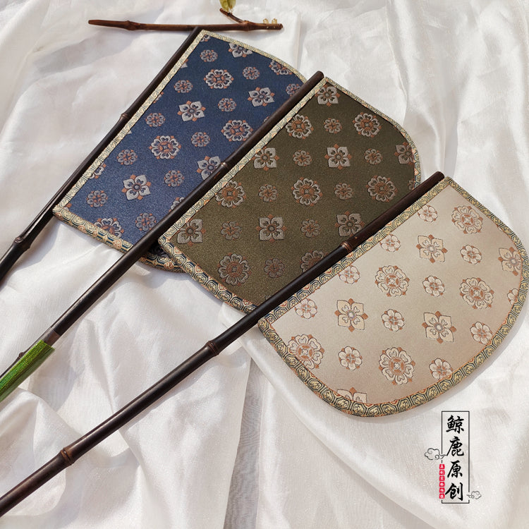 Туан Хуа 团花 Цветочная эмблема унисекс, односторонний веер Ху Шань