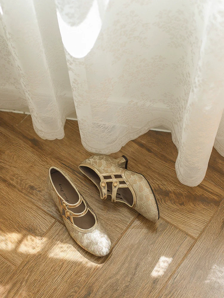 Ночной колпак 睡前酒 Репродукции 1920-х годов из воловьей кожи, жаккардовые туфли на маленьком каблуке