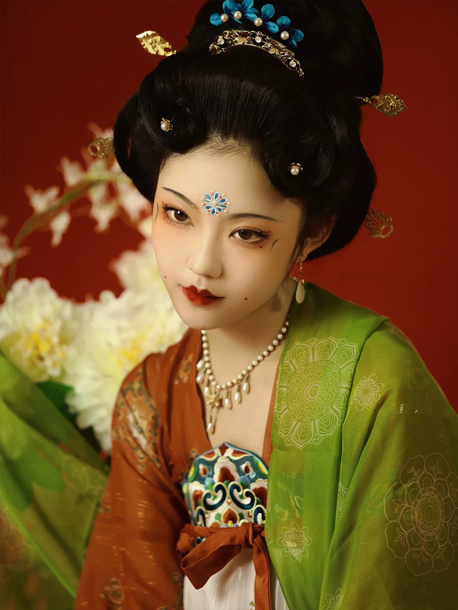 Cehai 策海 Dynastie Tang Brodé Hezi Restauration Qixiong Ruqun Ensemble