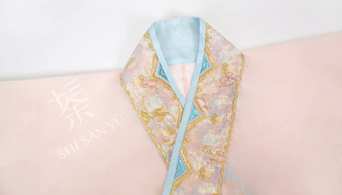 Cherry Blossom Grove 樱花林 Модернизированный комплект Ruqun династии Цзинь Zaju с ласточкиным хвостом