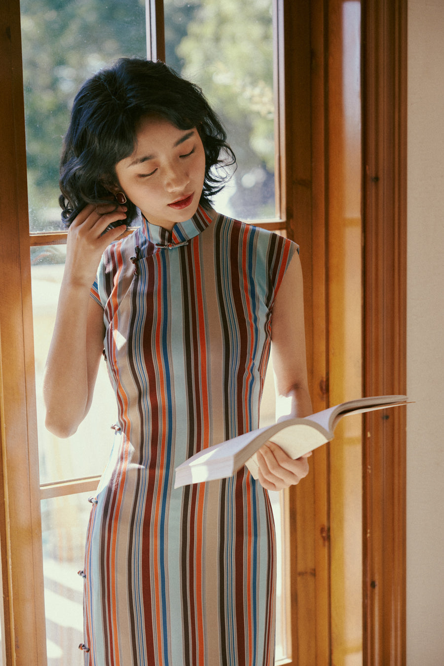 Шэн Дао 省道 Провинциальная дорога 1960-е годы в полоску в стиле ретро Ципао с короткими рукавами