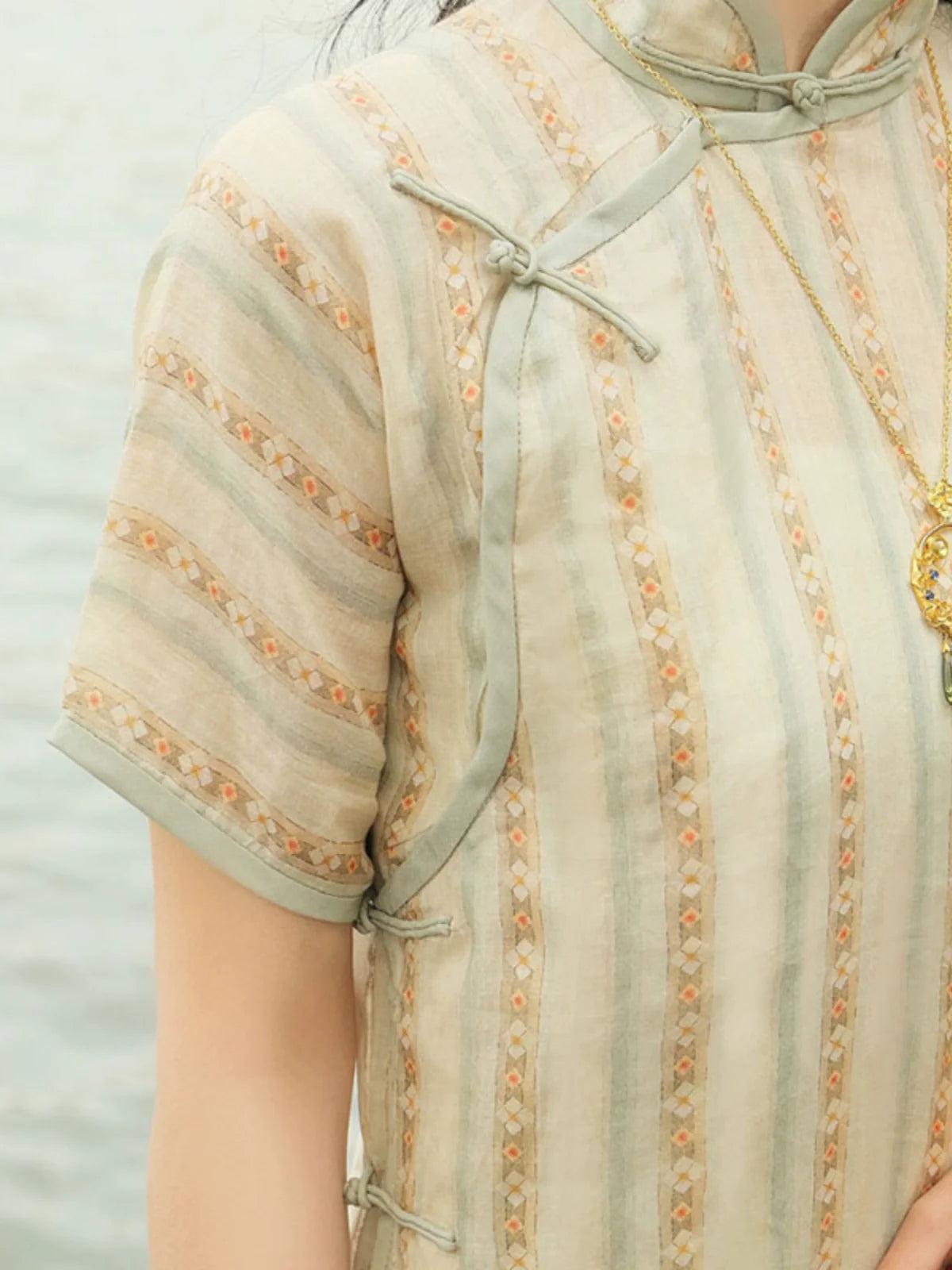 Цай Цао 采草 Сбор трав Ципао с двухслойным растением рами 1930-х годов с короткими рукавами