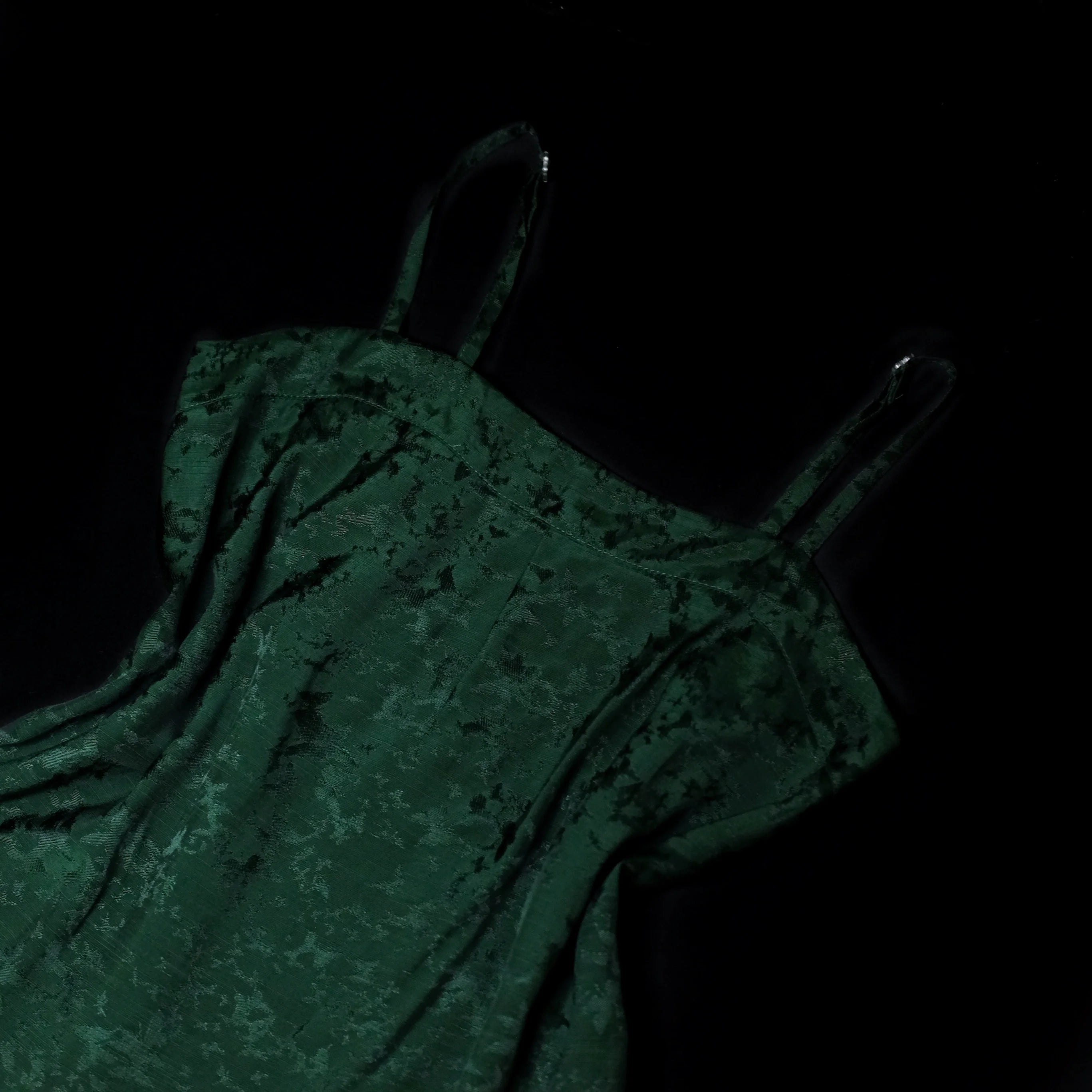 Dong Men 东门 Нижнее белье Moxiong с жемчужной отделкой Восточных ворот династии Сун