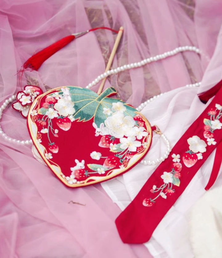 Cui Bing 脆饼 Sac à main brodé Shortcake