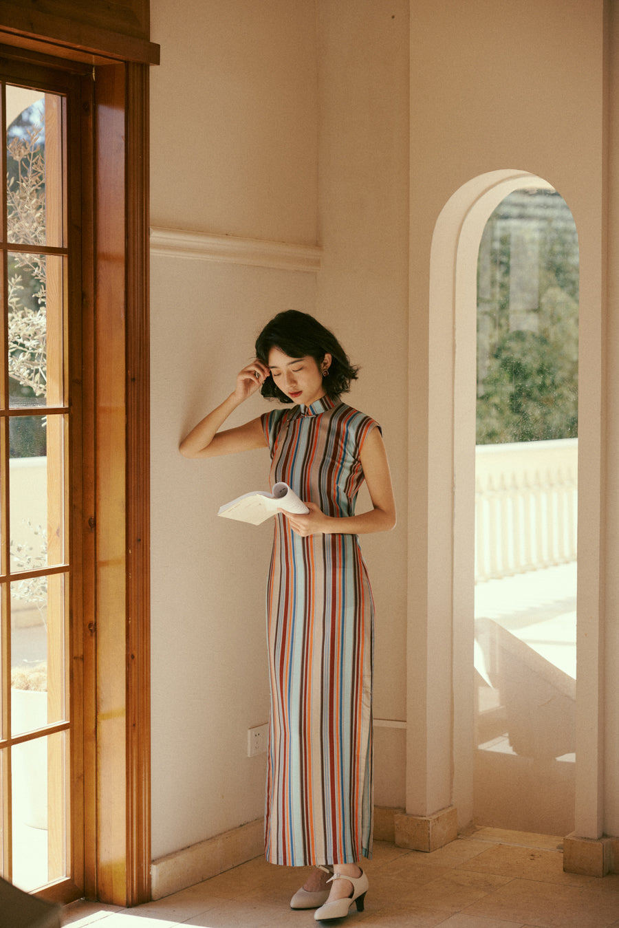 Шэн Дао 省道 Провинциальная дорога 1960-е годы в полоску в стиле ретро Ципао с короткими рукавами