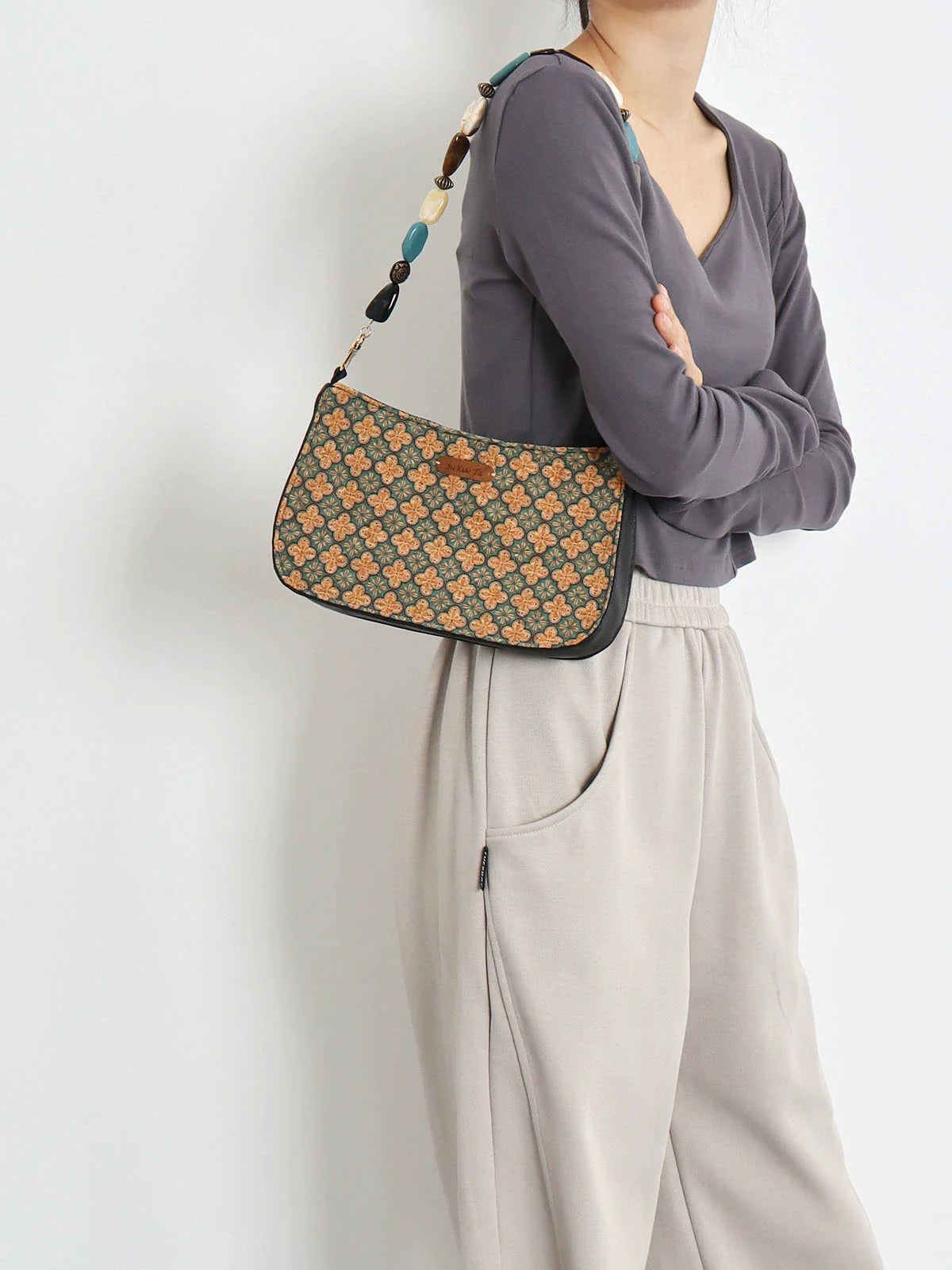 Шуан Гу Хуа 双古花 Двусторонний кошелек на плечо с древним цветком