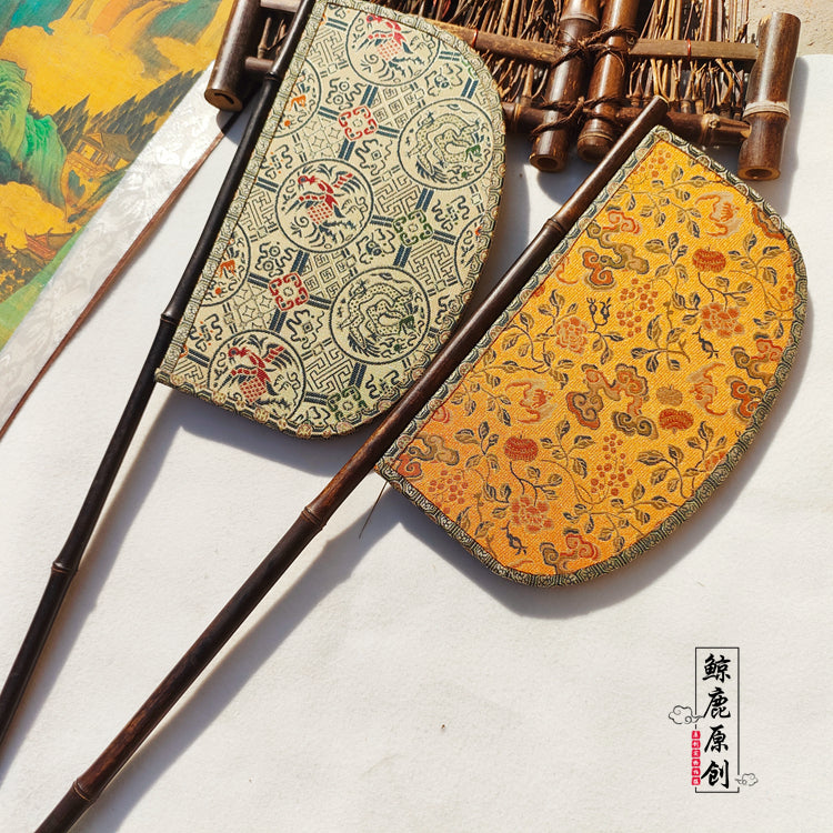 Wufu Babao 五福八宝 Пять благословений и восемь сокровищ Унисекс парчовый веер Hushan