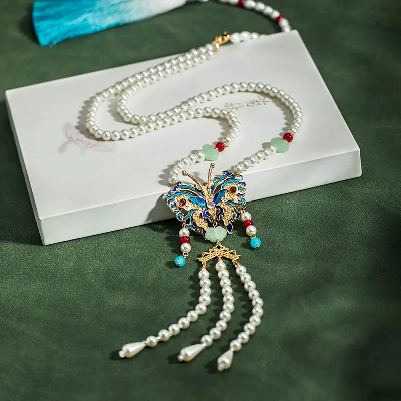 Рао Тай 绕台 Вокруг террасы, ожерелье с бабочкой и облаком на спине династии Мин