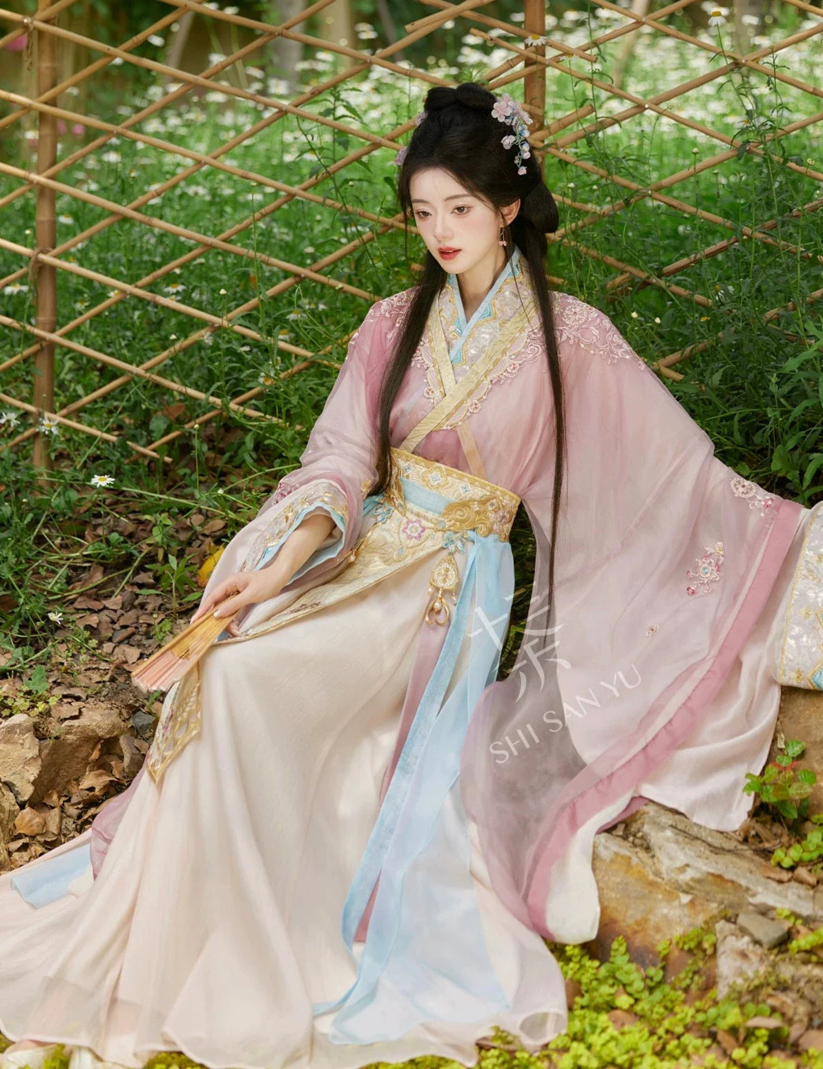 Cherry Blossom Grove 樱花林 Модернизированный комплект Ruqun династии Цзинь Zaju с ласточкиным хвостом