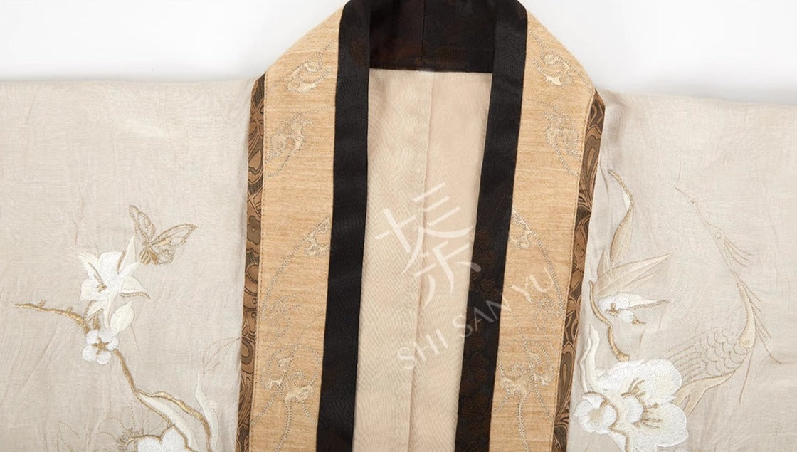 Five String Melody 五弦华韵 Модернизированный комплект халатов из шелкового шелка Quju Zhiju времен династии Хань