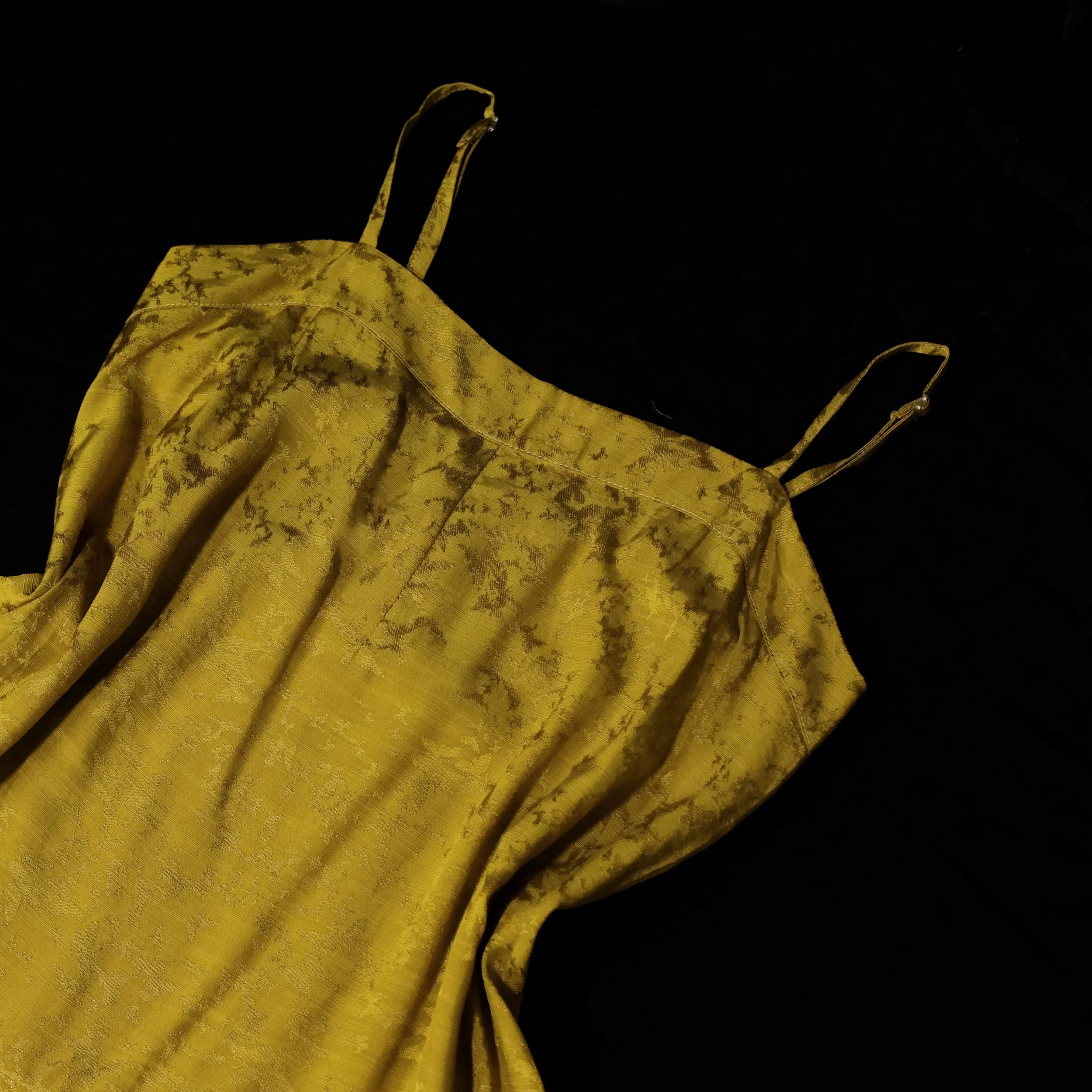 Dong Men 东门 Нижнее белье Moxiong с жемчужной отделкой Восточных ворот династии Сун