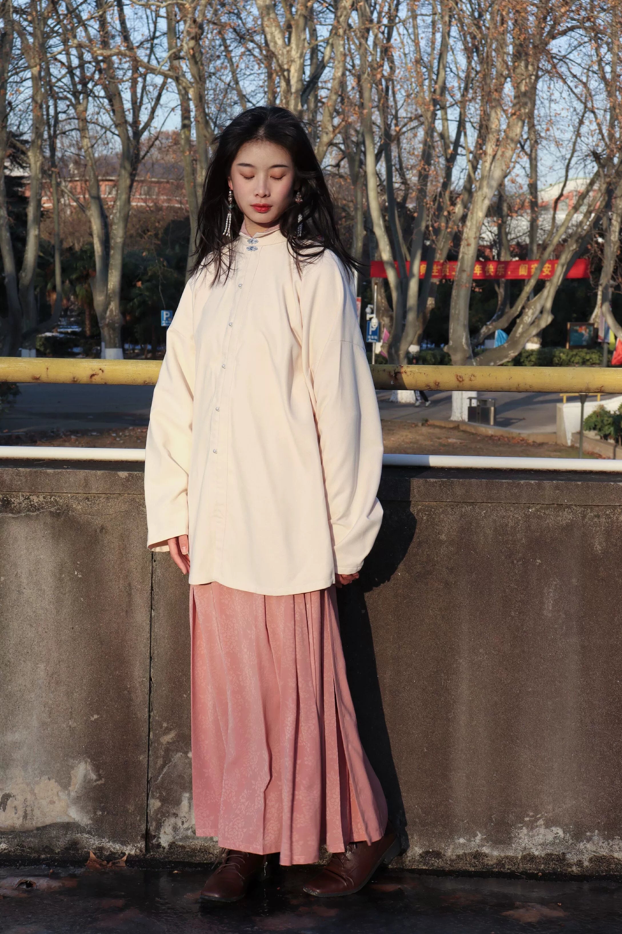 Яичный желток 熟蛋 Династия Мин, контрастный воротник, рукава пипа, рубашка Liling Duijin