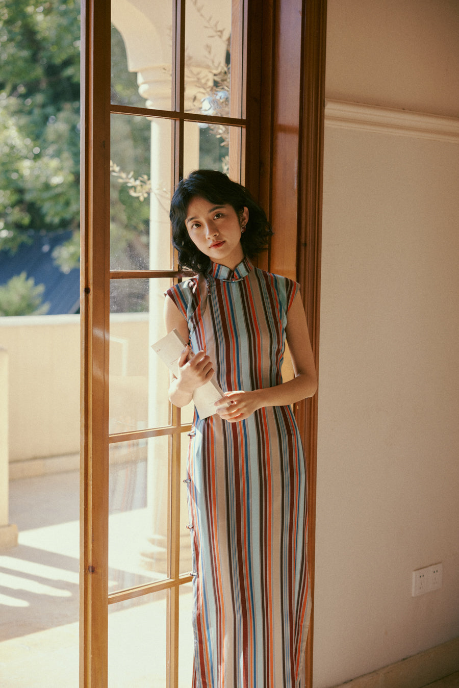 Шэн Дао 省道 Провинциальная дорога 1960-е годы в полоску в стиле ретро Ципао с короткими рукавами