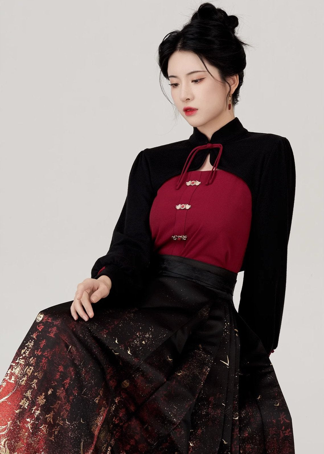 DanSha 丹砂 Ma Mian Skirt Set