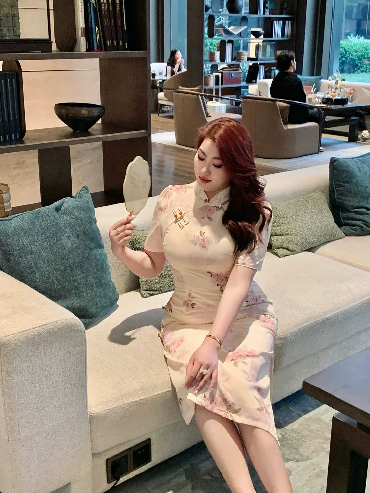Xiari Meigui 夏日玫瑰 Rosy Summer Plus Size Modernized Classic Floral Print Qipao