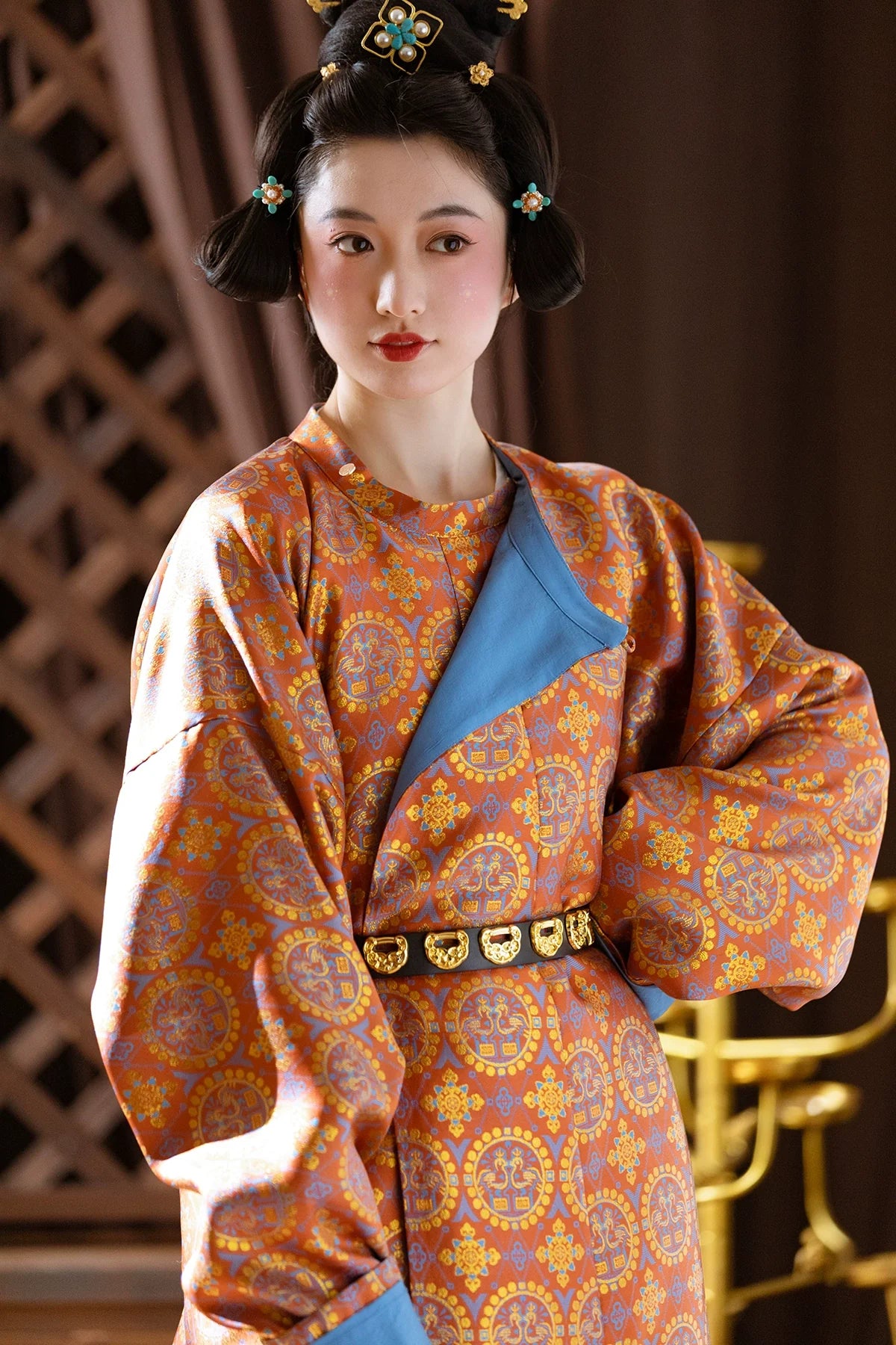 Жемчужные птицы 团窠联珠对鸟纹 Парчовый халат унисекс Yuanlingpao с круглым воротником