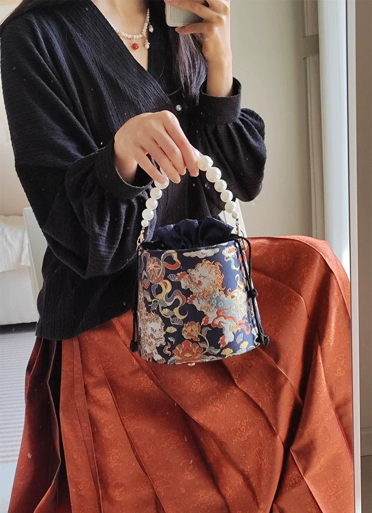 Xiao Shizi 小狮子 Sac à main seau Little Lion Fortune