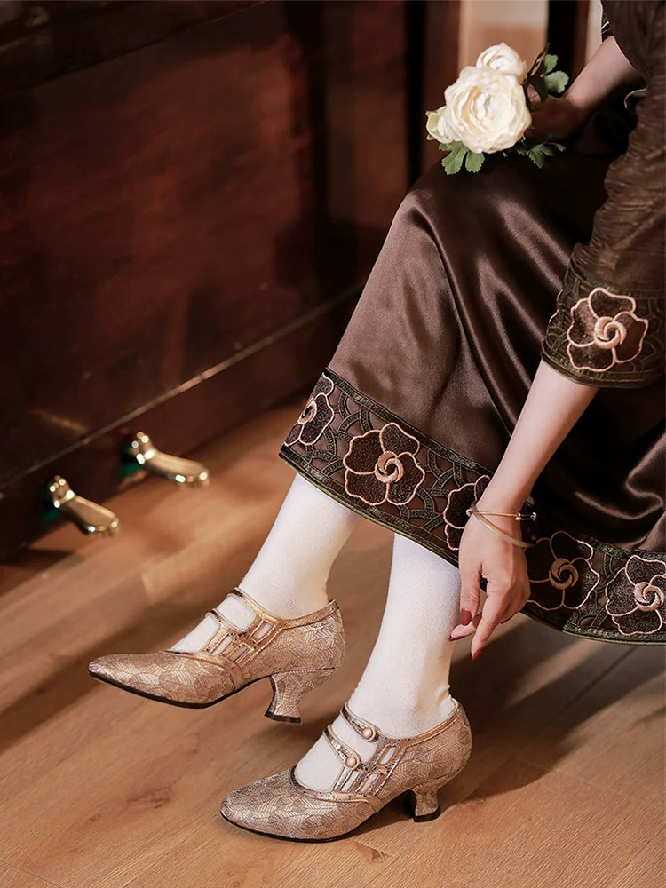 Ночной колпак 睡前酒 Репродукции 1920-х годов из воловьей кожи, жаккардовые туфли на маленьком каблуке