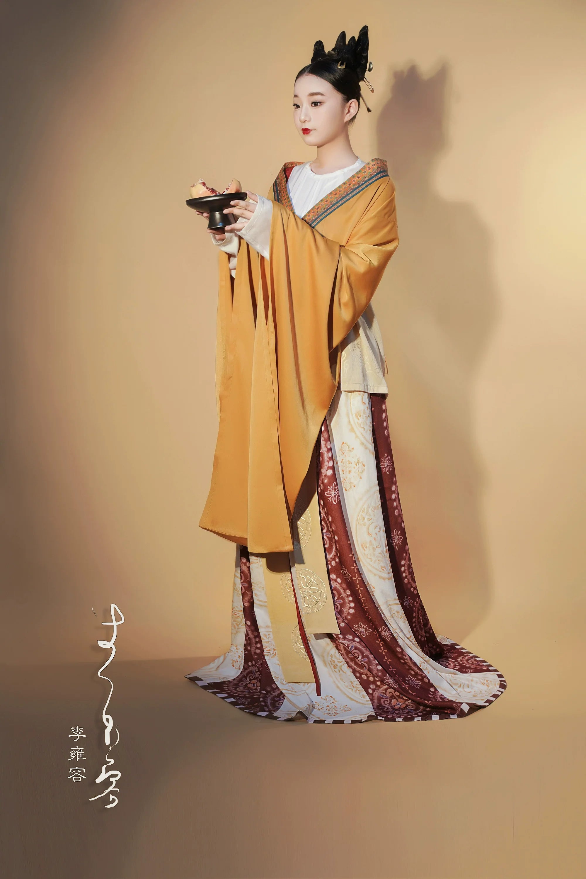 Li Yongrong 李雍容 Poème de la Restauration des Dynasties du Nord et du Sud Ruqun