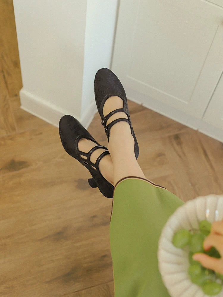 Ночной колпак 睡前酒 Репродукции 1920-х годов из воловьей кожи, жаккардовые туфли на маленьком каблуке