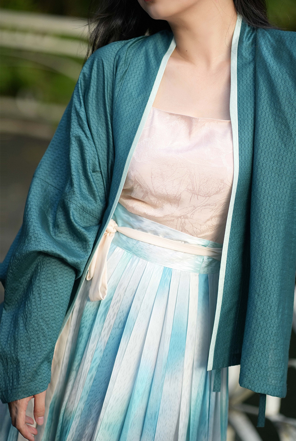 Модернизированный аромат An Xiang 暗香 Distant Fragrance Dynasty Song Feijixiu & Baidiequn