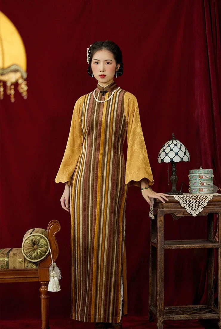 Город Огней 流光之城 1930-е годы Ципао с бархатными полосками и рукавами-колокольчиками