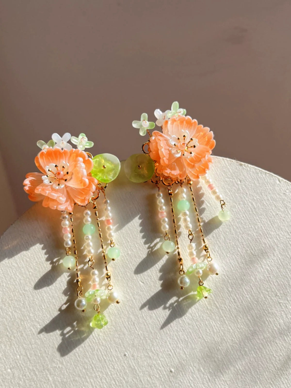 Nuan Ju 暖橘 Заколки для волос с жемчугом и цветочным оранжевым цветом теплого цвета