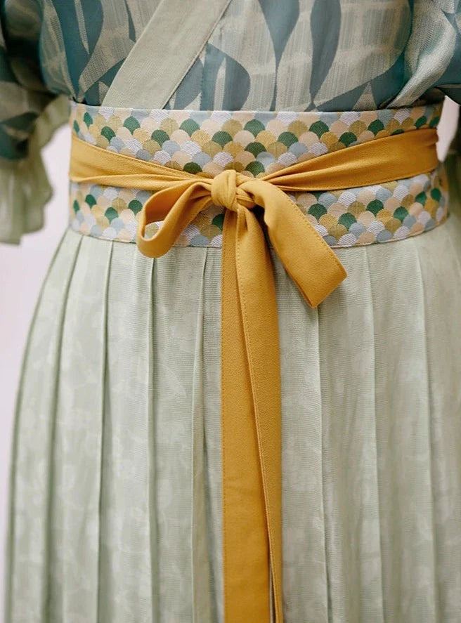 Shui Cai 水彩 Ensemble Ruqun de la dynastie du Nord et du Sud modernisé à l'aquarelle