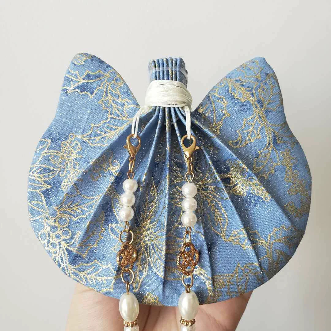 Маоми 猫咪 Китти Хэбао