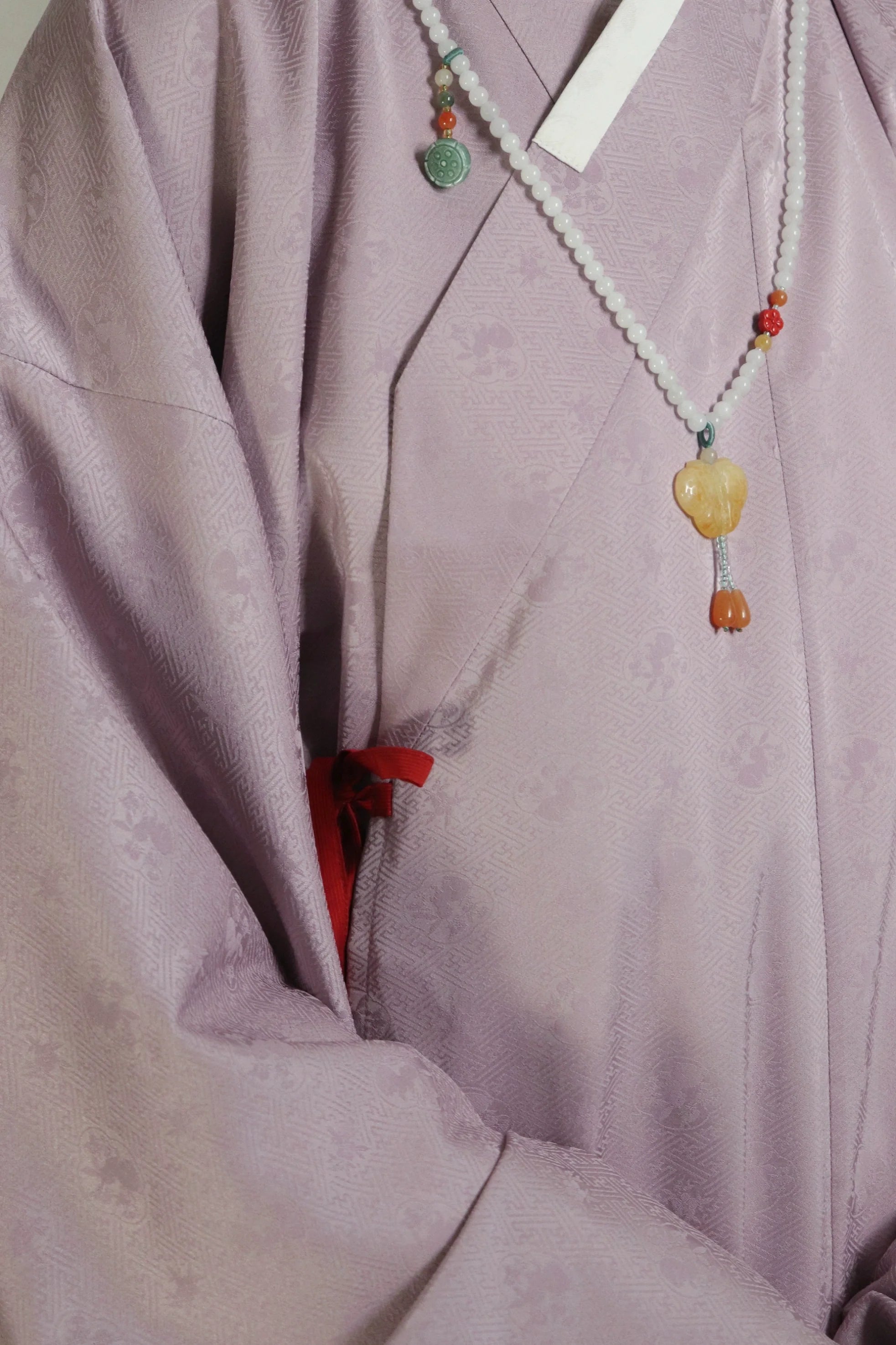 Pipa 琵琶 Chemise à col croisé à manches de luth du milieu de la dynastie Ming