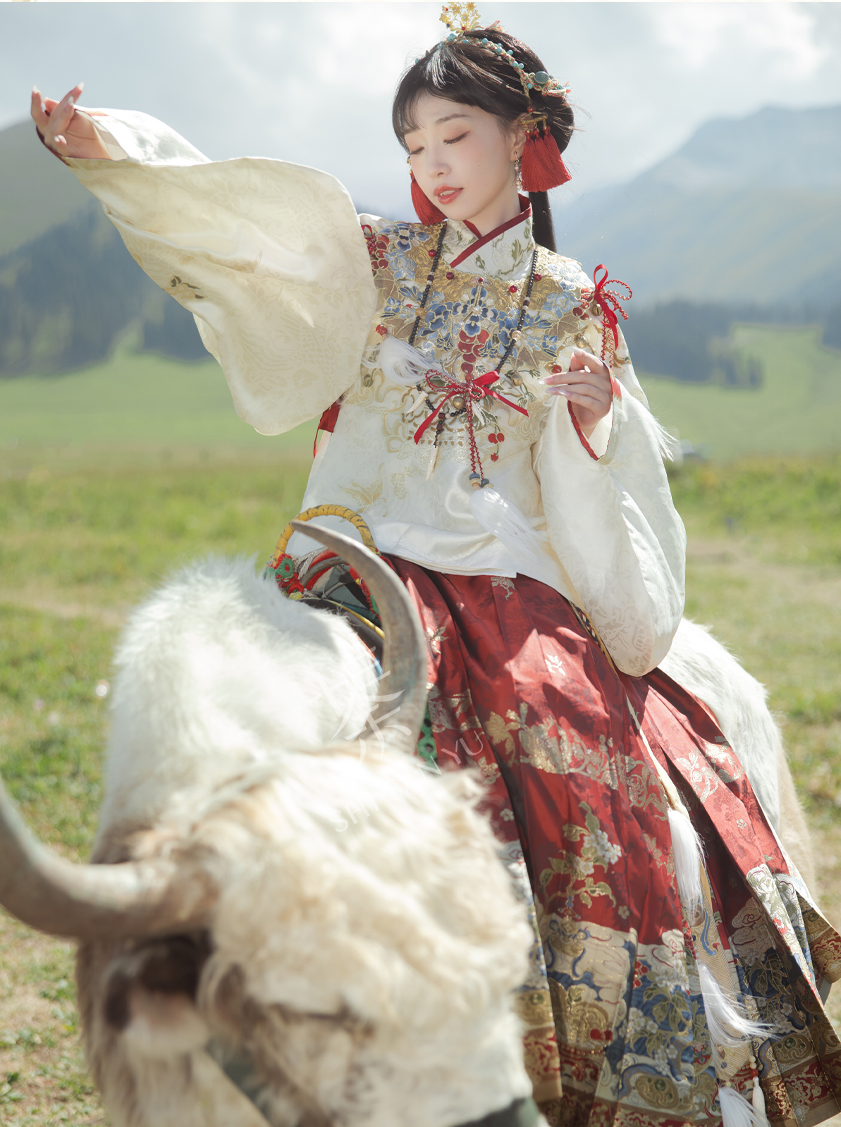 Цзюяо Цзиньчжи 九曜金枝 Золотая ветвь династии Мин Цзяолин Аокюнь Набор облачных ошейников