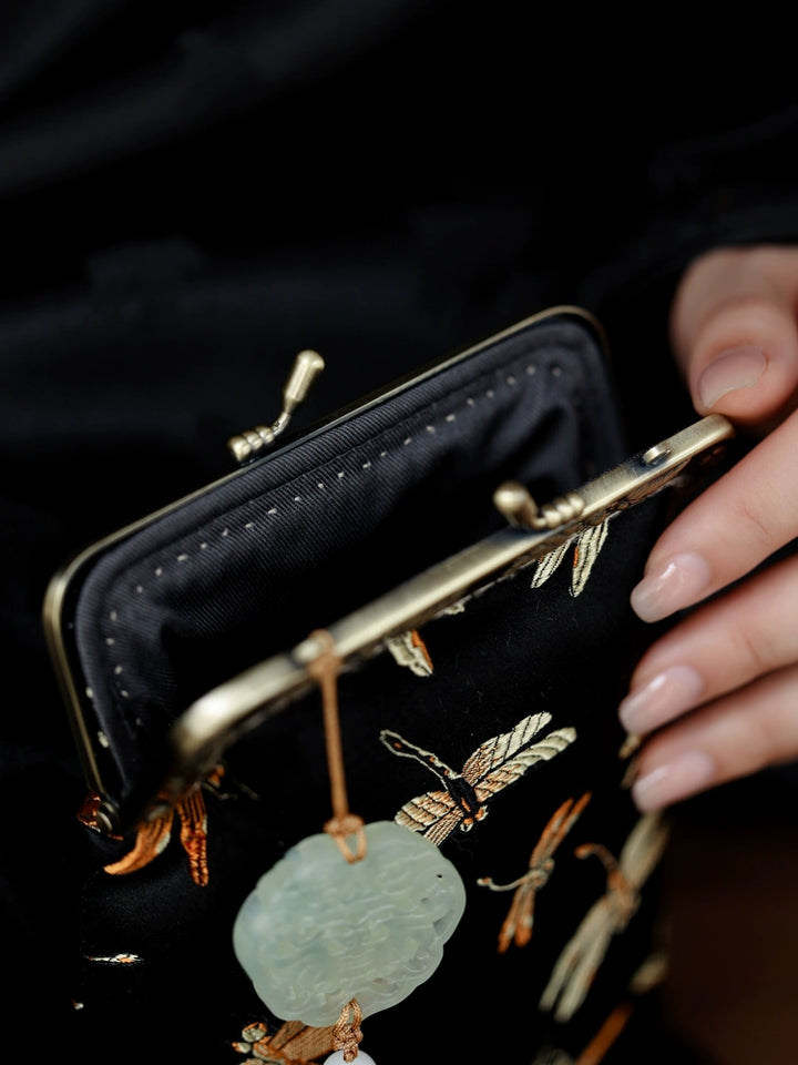Qing Ting 蜻蜓 Porte-monnaie en brocart de jade libellule