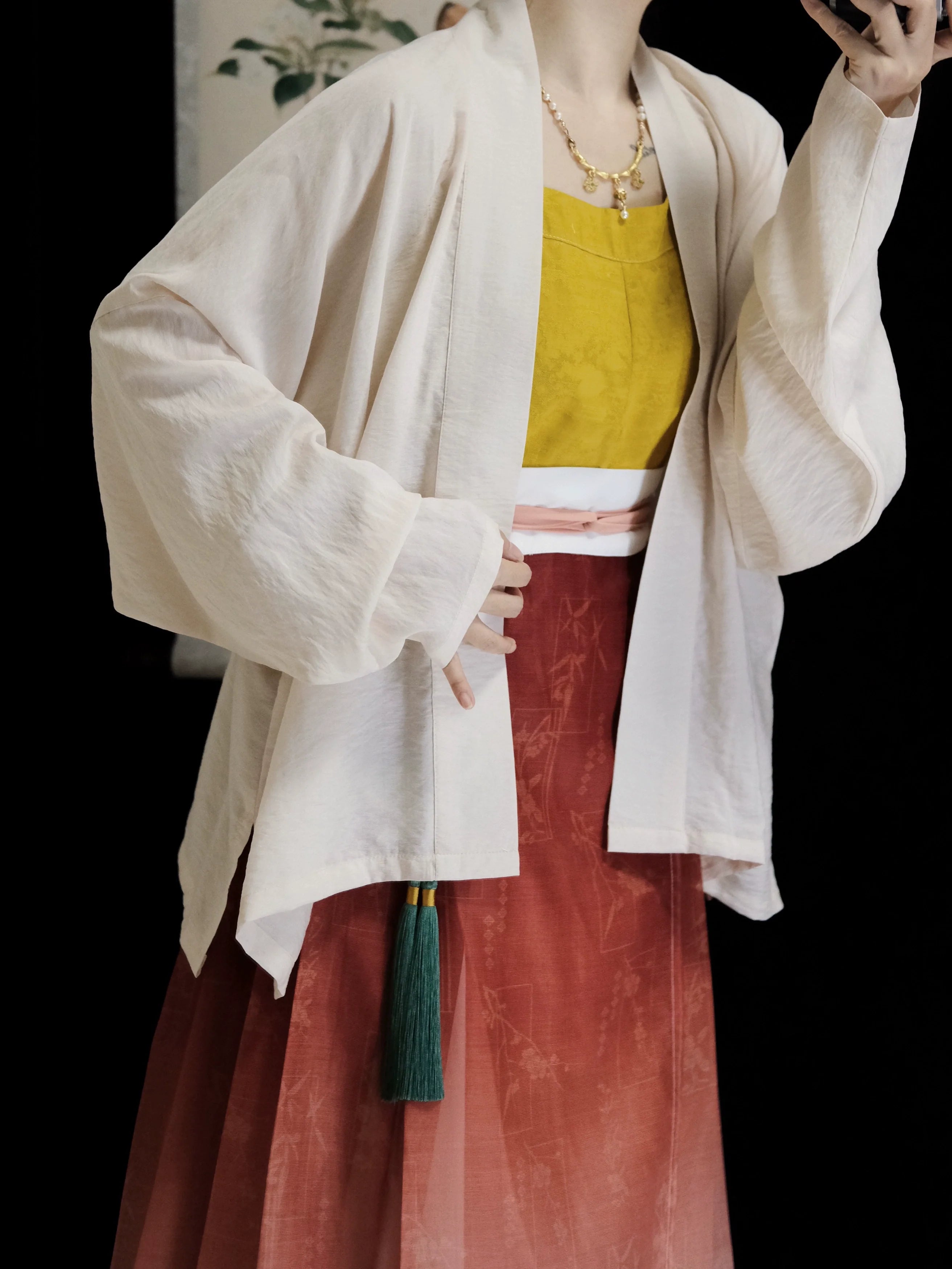 Dong Men 东门 Нижнее белье Moxiong с жемчужной отделкой Восточных ворот династии Сун