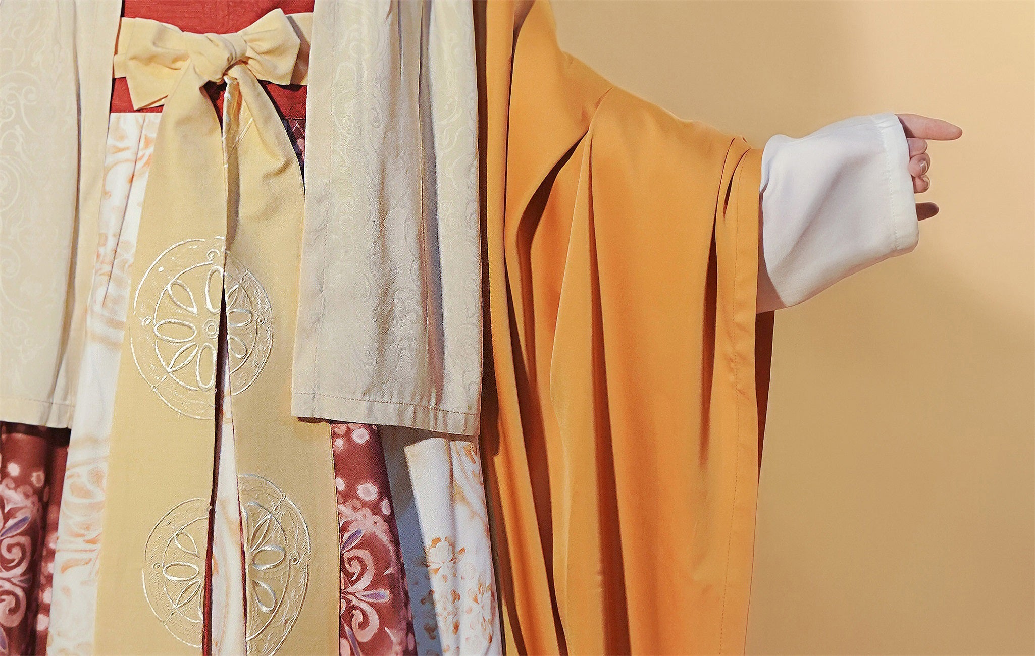 Li Yongrong 李雍容 Poème de la Restauration des Dynasties du Nord et du Sud Ruqun