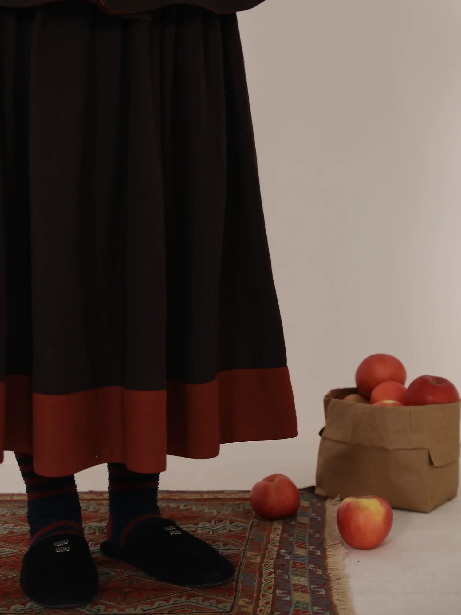Wumu Hongzhong 乌木红棕 Ebony Red Modernized Tang Double-Sided Cotton Quilt Yuanling Coat & Zhequn Skirt Set