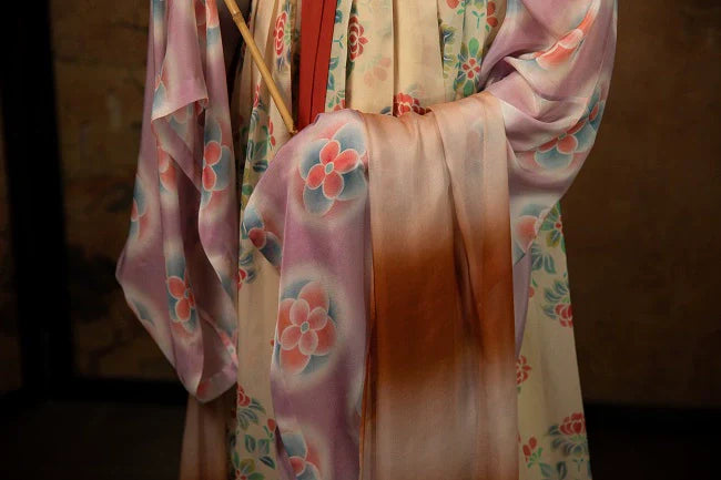 Fan Su 樊素 Middle Tang Mulberry Silk Restoration Qixiong Ruqun Deposit