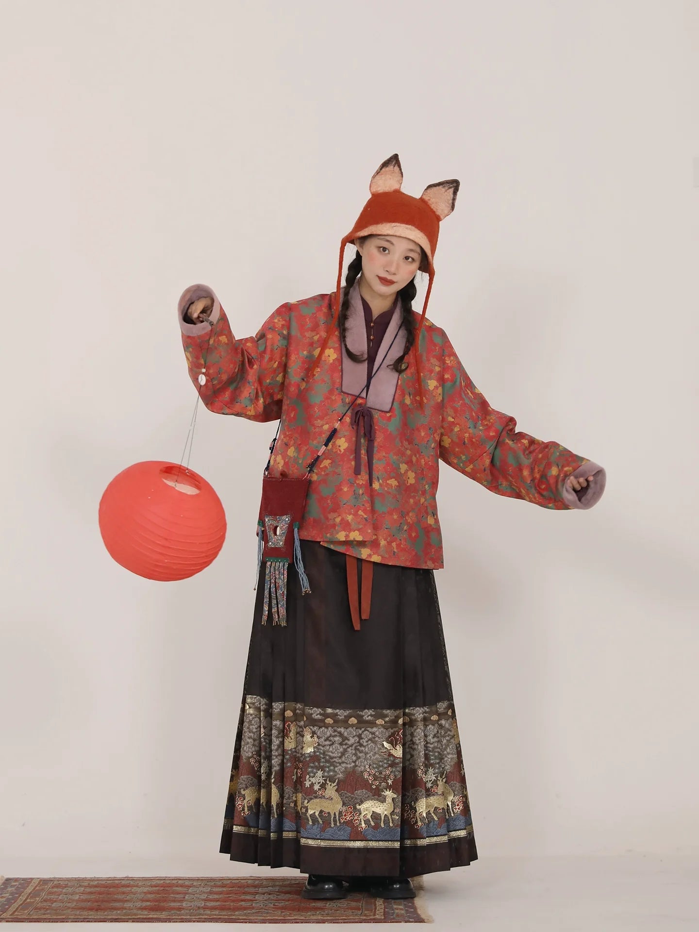 Song Chi 松弛 Relaxed Fit Modernized Ming Dynasty Padded Floral Duijin Ao Winter Coat & Deer Mamian Skirt Set
